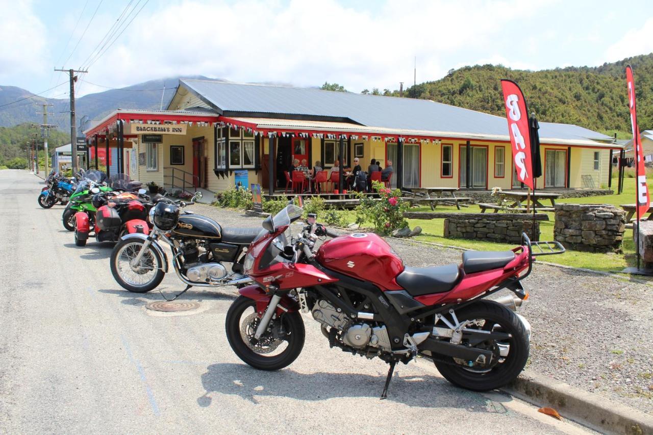 Blackball'S Inn & 08 Cafe Εξωτερικό φωτογραφία